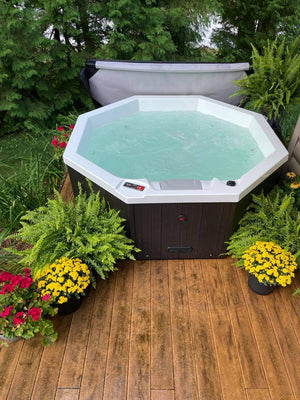 Canadian Spa Muskoka 2-5 Person Luxury Hot Tub - Fitness Recovery Lab