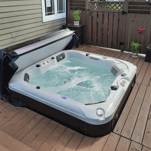 Canadian Spa Cambridge 2-6 Person Luxury Hot Tub - Fitness Recovery Lab