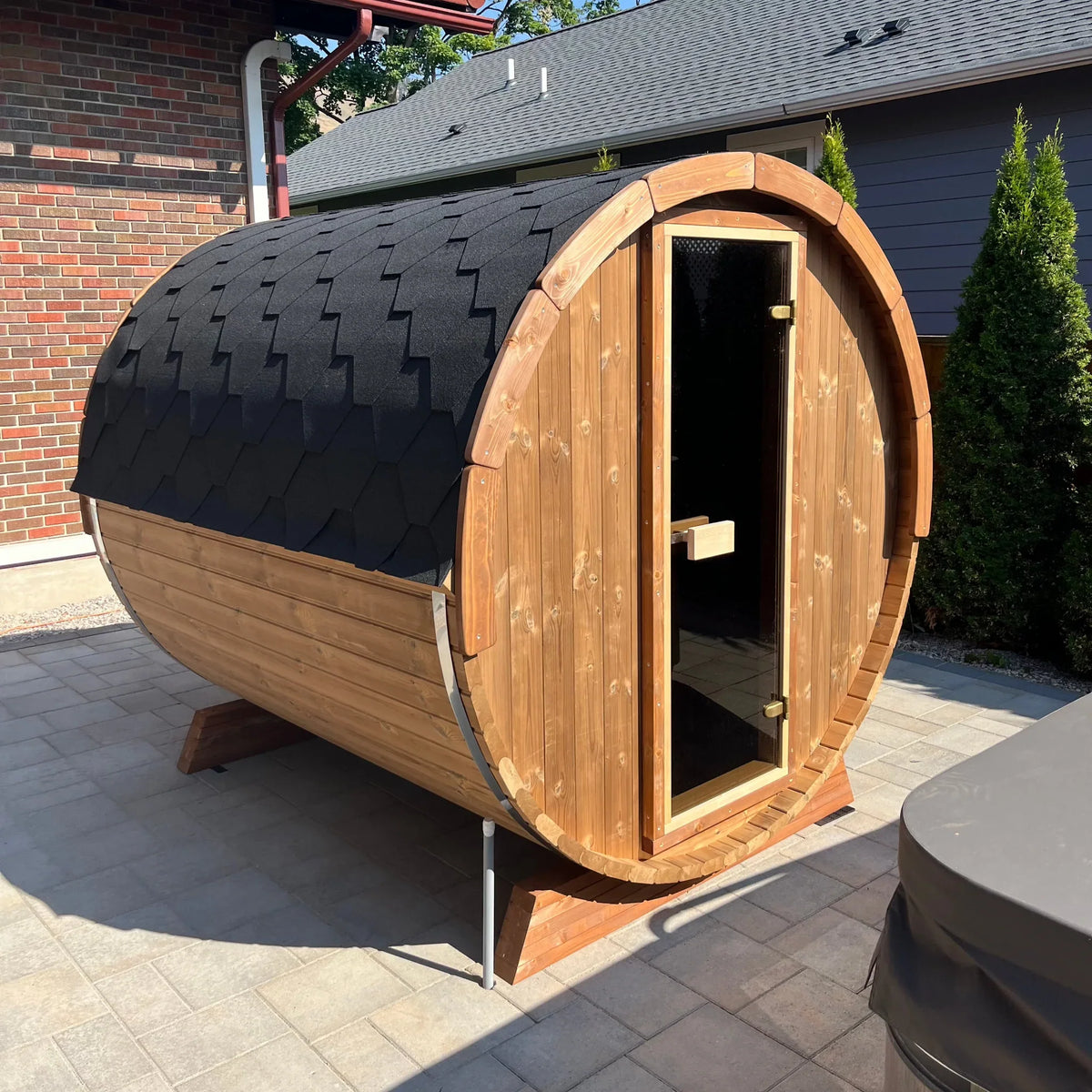 SaunaLife 2-4 Person 5&#39; Long Barrel Sauna  | Ergo Model E6