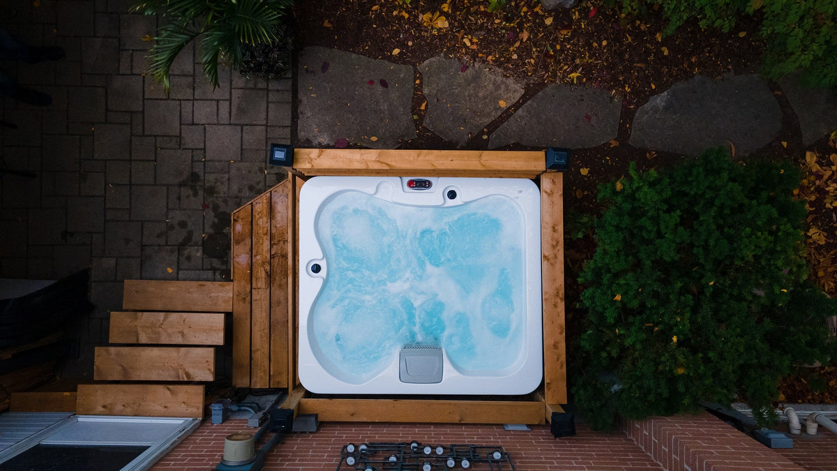 Canadian Spa Manitoba 2-4 Person Luxury Hot Tub - Fitness Recovery Lab