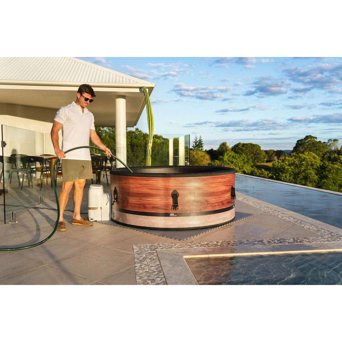 MSPA FRAME Duet Round 2-6 Person Inflatable Hot Tub Spa