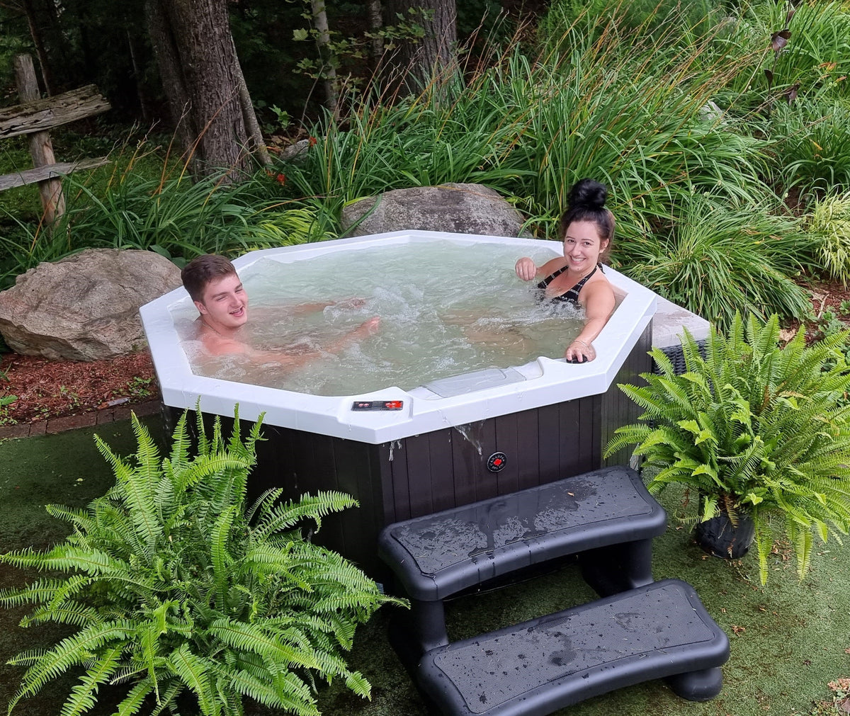 Canadian Spa Muskoka 2-5 Person Luxury Hot Tub - Fitness Recovery Lab