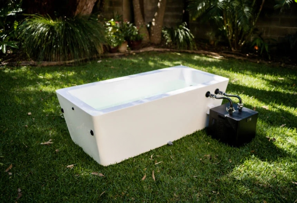 IceHex Outdoor &amp; Indoor Ice Bath for 1-2 Persons - Fitness Recovery Lab